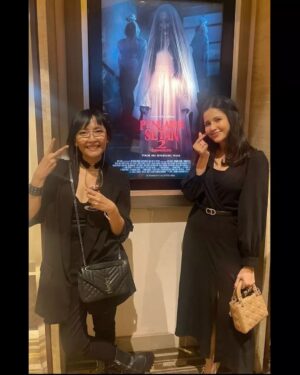 Upi Avianto Instagram - Ditunggu Ibu di bioskop. Bukan Ibu Upi tapi lho 🙈 😅.

#PengabdiSetan2 @jokoanwar