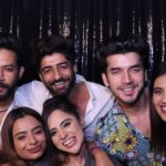 Urfi Javed Instagram - THANKU ! BAS or kuch nahi ! Aaj finally mera cheat day sorry happy bday hai ! 💫💫
