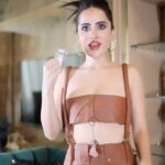 Urfi Javed Instagram - I made a dress from a bag !! This outfit is so so bomb ! I can’t at times !! Can’t wait to wear this at some partyyyyy! 👜