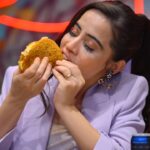 Urfi Javed Instagram - The only naked I’m getting is the NEW Naked Veggie Taco Combo that comes with unlimited Pepsi Black from @tacobellindia The plant based protein shell is juicy, crispy, and needs to be in your life immediately. #GetNaked #NewNakedTacos #Collab