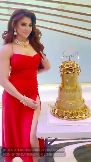 Urvashi Rautela Instagram - AFTER AN ASTONISHING 75 HOURS OF NON-STOP DANCING for #LOVEDOSE 2

☆

☆

☆

☆

☆

☆ 

☆

☆

☆

☆

☆

☆

☆

☆ 

☆

☆

#love  #UR1 
#reels #reelsinstagram #reelitfeelit #reelkarofeelkaro #reel #reelsvideo #reelsindia #actor #dance #girl #instagood #trending #India #instagram #india #urvashirautela 
#pink #kathak #india #cricket #parisfashionweek #red #bollywood  #birthday #vigdiyanheeryan