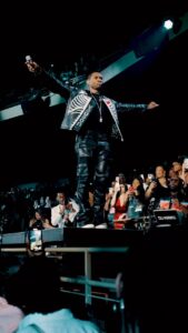 Usher Instagram - Go and tell all of yo friends I was on this Remix like…@munilong