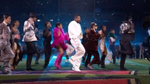 Usher Instagram - SUPERBOWL MVP 🎤🏈🍑

Thank U to @applemusic @nfl @rocnation. What a blessing to bring the “A” to the world’s biggest stage!!! 

@aliciakeys 
@hermusicofficial 
@liljon 
@jermainedupri 
@ludacris 
@iamwill 

Thank U for being apart of this once in a lifetime moment 🙏🏾

URSHER BABY
