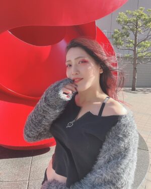 Utami Hayashishita Instagram - 2021年度東スポ女子プロレス大賞受賞🌹

支えてくれる全ての皆さんのおかげです。
ありがとうございます。
.
まだまだ歩みを止めません
今後の林下詩美にも期待していてください！
.
本当に嬉しい！
ありがとうございました！！✨
.
#QQ
#STARDOM