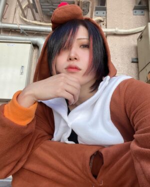 Utami Hayashishita Instagram - 🌹🎄
.
.
.
メリークリスマス
良い夜を
.
.
.
#STARDOM
#QQ