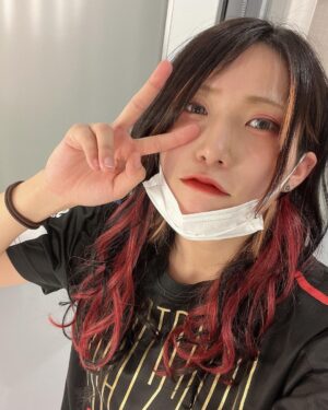 Utami Hayashishita Instagram - 🌹
.
ロング終了のお知らせ
.
ありがとうね〜
.
#STARDOM
#QQ