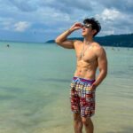 Uyan Tien Instagram - Karon Beach Phuket, nice place to relax ! 10-15 minutes by scooter from Patong Beach! 來過嗎？這裡也很不錯，最近來普吉島都住在Patong Beach，但下次認真考慮來Karon住幾天看看！ ——————————————————— #karonbeach #phuket #普吉島 #泰國
