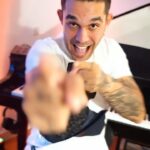 Víctor Elías Instagram - 🚨OCTUBRE🚨 ****POR SI NO SABÉIS QUE VER ESTE OCTUBRE**** 📹 @joselu005