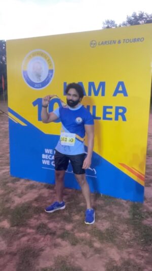 VJ Thanigai Instagram - #L&Tmarathon2023 #larsenmemorialrun2023 #run #10miles #staystrong 🏃‍♂️💪

#running #runner #fitness #motivation #inspiration #stayfit #stayhealthy #instagram #instagood #instafit #instadaily #thanikai #actor #actorslife #lifestyle #diet #fashion #movie #art #vibes #positivity ❤️