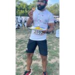 VJ Thanigai Instagram - Another Marathon Medal from Honorable Minister @murugan_tnbjp Chennai coastal cleanup Awerness Run 🏃‍♂️🙏 @prime_runners_club_ Besant nagar beach, Chennai