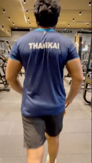 VJ Thanigai Instagram - Make an Effort not an excuse 💪@monklifestylefitness

#fitness #gym #motivation #stressbuster #instafit #instagram #instareels #actor #vj #thanikai #stayfocused