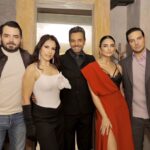 Vadhir Derbez Instagram - Estoy tan feliz de que este proyecto sea el más visto y este conectando con tanta gente. Gracias a todos los que hacen esto posible. Y obvio a Mi familia por aguantarnos en los mejore y peores momentos. Sigan disfrutando de #DeViajeConLosDerbez !! . Outfit by: @fendi @ospina.luz
