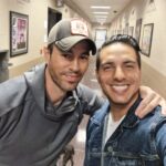 Vadhir Derbez Instagram - 🇲🇽Quería pasar una noche increíble en Las Vegas y les puedo decir que lo logré. Qué chingón es ver a amigos rompiéndola! No se pierdan el tour de @ricky_martin , @enriqueiglesias y @sebastianyatra en su ciudad. Neta se la van a pasar demasiado bien escuchando y cantando todos sus hits 🔥🔥🔥 consigan los tickets en livenation.com 😎 #enriquerickytour @livenation . 🇺🇲I wanted to spend an incredible night in Vegas and I certainly did! It's amazing to see friends doing amazing things like this one! Don't miss on @ricky_martin , @enriqueiglesias and @sebastianyatra Tour. You're gunna have the best time singing and dancing all their hits 🔥🔥🔥 get your tickets at LiveNation.com 😎 #enriquerickytour @livenation Las Vegas, Nevada