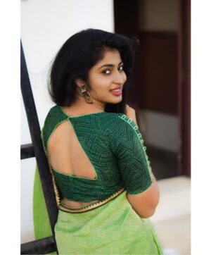 Vaishnavi Arulmozhi Instagram - ✨
Saree: @srisaicollections9 
Blouse: @vastram_theethniccouture 

#vaishnavi #vaishnaviarulmozhi