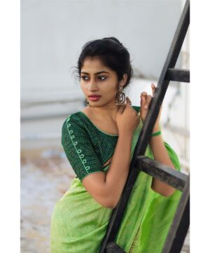 Vaishnavi Arulmozhi Instagram - Be amazingly you! 💚
Saree: @srisaicollections9 
Blouse: @vastram_theethniccouture 

#vaishnavi #vaishnaviarulmozhi