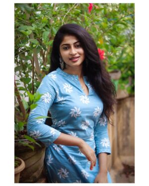 Vaishnavi Arulmozhi Instagram - Just a smile 
Wardrobe: @mahacollections_03 
.
.
#vaishnavi #vaishnaviarulmozhi