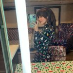 Vanessa Morgan Instagram - Whoever wrapped my trailer in wrapping paper today…You made my day lol 🎁🎄🎅 Officially on Christmas Break woo!