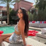 Vanessa Morgan Instagram - 🦄 Lil girls day with @hm #hmxme #ad