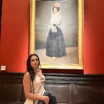 Vannessa Vasquez Instagram - Mentally …. I’m back in Paris for fashion week with everyone else … but gaining 7 pounds cuz I like to eat and fuck It we are on strike still so why not 🥰 🛍 #paris #lourvemuseum Paris,Louvre