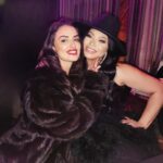 Vannessa Vasquez Instagram - Ladies and gentleman our 2024 Emmy Winner the gorgeous and uber talented @niecynash1 hosted the most beautiful Valentines Day Event I’ve ever been to!! We got to be blessed with so many beautiful live performances led by @jessicabettsmusic …. @msamberpriley and our forever “Gina” Ms @tishacampbellmartin !! Such an honor to be in the presence of great artists who share the same love ❤️ of what we do and life in the same room!! So much great talent the entire night!! Best Valentines 💘 day ever!!!!! 🌹🌹🌹🌹 No matter what you decide to do with your life..like Kobe Said “Love what you do!” ❤️❤️❤️❤️ Arts District, Los Angeles