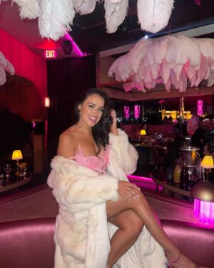Vannessa Vasquez Instagram - My December ReBirthday celebrations were one for the books … thank you to all my closest friends and loved ones who reached out, came out and made me feel so special. ❤️❤️❤️

Started out in Los Angeles with my Tulum dinner 🐠, my 👛Pink Dinner and then my breakfast at Tiffany’s theme party 💍 in Houston….Ended it in a small solo trip to a small town in Mexico to do an 🪶Ayuahasca 🌱ceremony and go deeper into my healing and spirituality!! 

Surround yourself with people who love you so much. Genuinely. But most importantly love yourself the most and the hardest 🙏🙏🙏🙏🙏

Also… Thank you @cielhtx for everything at my Houston birthday 🎂 party 

Oh yeah I’m single again and ready to mingle … forgot to tell y’all 5 months ago 🤣😘😘😘 

#mobwifeaesthetic #breakfastattiffanys #cleangirlaesthetic #tulum #pinkfriday #losangeles #houston #hollywood