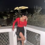 Vannessa Vasquez Instagram - When you’re having a deep philosophical moment connecting with the Greek Gods but mom says “ponte allí como una model” … “pero así no, te ves asustada” … 😂 😂 💀… have your deep moments but don’t forget to play human and laugh at yourselves and all the silliness we go along w in life. It’s all part of the game, enjoy it, live it, laugh it. Especially with those that elevate your frequency🥰🥰🥰🥰 . Love you mom. Thank you for taking this journey w me. 🥰😘😘😘😘 #motherdaughterlove💕 #athens 🇬🇷 Athens Greece