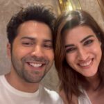 Varun Dhawan Instagram - Wolfing around after ages.. Had to ask “Baaki Sab Theek” !! 🐺♥️ Missed you Veedeeee! 🫶🏻🤗♥️