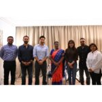 Varun Dhawan Instagram - Team Citadel India had the privilege of meeting the Hon’ble President of India, Smt. Droupadi Murmu Ji in Serbia. What an absolute joy and honour to meet you ma’am @presidentofindia 🇮🇳 @rajanddk @samantharuthprabhuoffl @mensit @primevideoin @pravinkhairnar