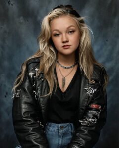 Varvara Shcherbakova Instagram - Я разобралась, как сделать эти фотки! Оказывается, это приложение! А я думала, что все мои знакомые сходили на фотосессию!!!