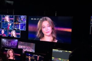 Vera Aldonina Instagram - Я хочу сказать огромное спасибо телеканалу "Россия" @tvrussia , продюсерскому центру "Вайт Медиа" @weitmedia и лично Юлии Сумачёвой @yulia_sumacheva за приглашение в потрясающий проект "Дуэты" @tvshowduets . 
Спасибо Николаю Баскову @nikolaibaskov и Сергею Лазареву  @lazarevsergey за поддержку и добрые слова! 
И , конечно, огромное спасибо Саше Панайотову @panaiotov за наш дуэт, который навсегда останется в моём сердце ❤️.