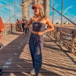 Veronica Bianchi Instagram – Familia y unos rayitos de sol!
🤍🙌🏻 New York City, NY