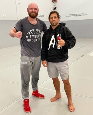 Viacheslav Borshchev Instagram - Thank for always having time for your fighters @urijahfaber .
#viacheslav_borshchev #slava_clause #urijah_faber #mma #ufc #fights #kickboxing