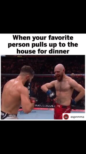 Viacheslav Borshchev Instagram - Happy Turkey Day y’all 😆👊🏽🦃 @slavaclaus #thegiftthatkeepsongiving @espnmma