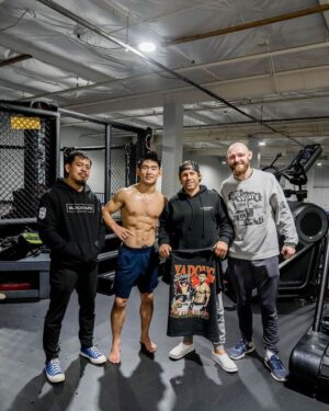 Viacheslav Borshchev Instagram - Dream team @teamalphamalemma 
.
#song #ufc #mma #fight #viacheslav_borshchev #slavaclaus #urijahfaber #teamalphamale #uf #sacramento