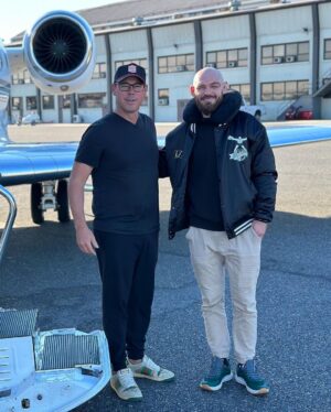 Viacheslav Borshchev Instagram - Premium delivery to Sacramento, thank you @charliemccarley @hammerandnailsgrooming @urijahfaber and whole crew.