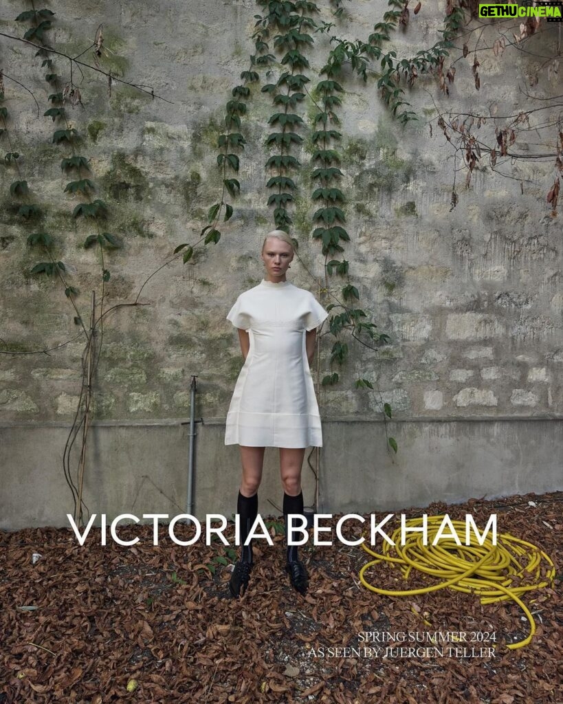 Victoria Beckham Instagram - The new spring wardrobe. Discover #VBSS24 as seen by #JuergenTeller at VictoriaBeckham.com and at 36 Dover Street. Shot by @JuergenTellerstudio Creative Partner @DovileDrizyte Styling @Jane_How Featuring @Vilmasj Casting @PierGiorgio @DMCasting Makeup by @FaraHomidi using @victoriabeckhambeauty Hair by @AnthonyTurnerHair Nails @AlexandraJanowski