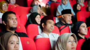 Vino G. Bastian Instagram - #REPOST @ustadzabdulsomad_official Saksikan Film Buya ‘Hamka & Siti Raham’ di bioskop seluruh indonesia, mulai 21 Desember 2023.
Ajak seluruh keluarga serta sahabat nonton film kebaikan ini.

MasyaAllah tabarakAllah terima kasih banyak Tuan Guru @ustadzabdulsomad_official 🙏🏼