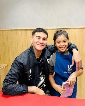 Vino G. Bastian Instagram - Let’s cook ⚡️👩🏻‍🍳⚡️