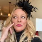 Virginia Madsen Instagram - One must always make an effort for High Tea. #fascinator #fashion #empresshotel @robertashats Victoria (Vancouver Island)