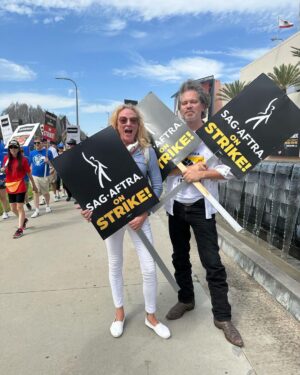 Virginia Madsen Instagram - On line mutha fxkas and won’t stop. Today we were united with #wga #sagaftra