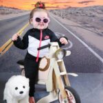 Vitória Moraes Instagram – Eu sou motoqueira galela! Me segura, que no meu acompanhamento de 10 meses eu peguei minha motinho e meu óculos