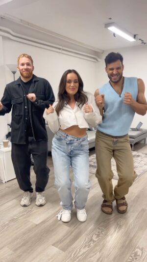 Vito Coppola Instagram - This is our way to enjoy before during and after ITT 🤣
And today it’s time for @bbcstrictly 💪🏼💪🏼💪🏼
Let’s start to warm up 🔥