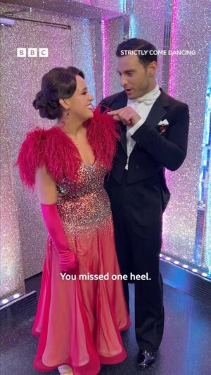 Vito Coppola Instagram - @ellielouiseleach and @vitocoppola’s American Smooth is just oooooo-zing glitz and glamour 👀 #Strictly