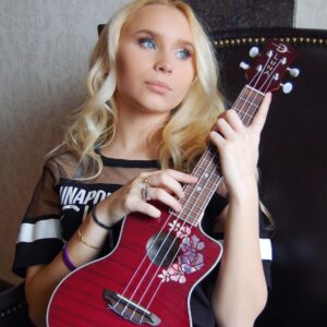 Vivian Hicks Instagram - “But those lights are bright and blinding ,so I’m invisible”.... ⭐️ #fangirl xoxo 💋 Hey Everyone I’ll be going LIVE everyday at 6pm / come join and ask me your questions?¿. #photoshoot by @alleylovemom @lunaguitar #live #music #ukelele
