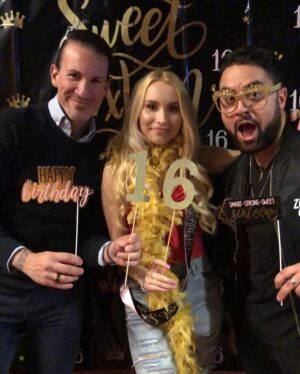 Vivian Hicks Instagram - OMG THANK YOU to everyone who made my sweet 16 special!! 🎈I will never forget it! Shout out to @champs_fec_milton for hosting my party, hooking us up with VIP private room. The food there was also next level! Also a special thanks for my people at @kellysbake who spoiled me with their vegan/gluten free cake & cupcakes 🧁 🎂 🔥🤯 #sweetsixteen #birthday #happy #champsfec #instabirthday #vip #vivianhicks #teamv #music