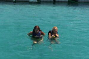 Vivian Hicks Instagram - 🐬💙 lifetime experience swipe left for video 🔛 #grandmuthucayoguillermo #cayococo #cuba #dolphins #travel #yougotthis