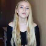 Vivian Hicks Instagram - @mileycyrus 💋 Check my tiktok vivianhicks2 for the trending song #whenilookatyou #mileycryus top- @princesspollyboutique