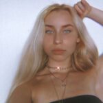 Vivian Hicks Instagram - You can regret a lot of things but you’ll never regret being kind🤎✨ #bekind necklace @princesspollyboutique