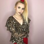 Vivian Hicks Instagram - @jouvertjoli 💫 Hey everyone!!! I wanted to take this time to send positive vibes and good energy to all my fans and supporters during this scary time! ❤️ Staying home and I know it’s a little hectic out in world so I figured why not do something I love to do from the comfort of my own home? I love wearing & dressing up in new clothes and I’m absolutely in LOVE with this outfit from Jouvert Joli! You can check out their super cute clothes at @jouvertjoli Wishing you all an amazing & healthy day! xoxo 💋#jouvertjoli #love #staystrong http://www.jouvertjoli.com/