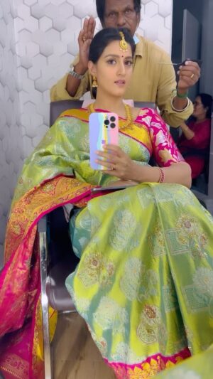 Viviya Santh Instagram - ShootTime 🎥 🥰😍

#shooting #lovemyjob #chennaishootdiaries